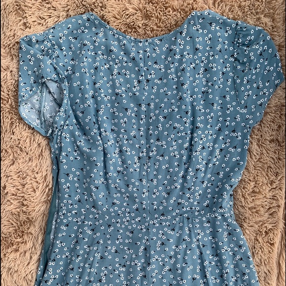 GARAGE Floral Romper - Picture 3 of 7